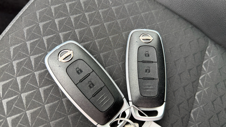 Nissan Juke 1.0 DiG-T N-Connecta 5dr DCT Petrol Hatchback